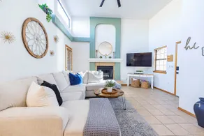 La Casita Bonita - Garage with EV Charger! - Image 3
