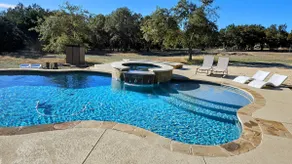 Shady Oaks Cottage & Pool: Peace & Relaxation - Image 2