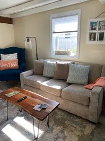 Cozy nest in historic home, close to town - Image 4