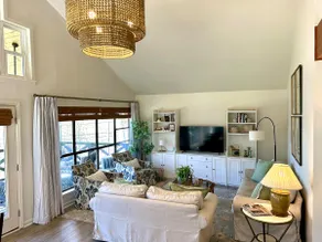 Holiday House - Lakefront - Image 2