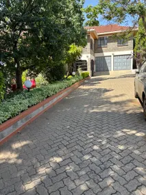 Nairobi 5-Bed Apartment in Sukari, Wi-Fi, near KU - Image 2