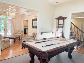Golfer's Heaven 4 bedroom home with pool table - Image 4