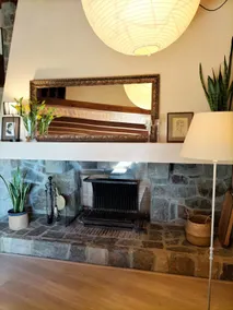Cozy wooden house with fireplace and pool - Image 3