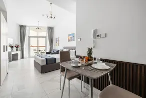 Majestic Studio | Canal View | Business Bay - Image 3