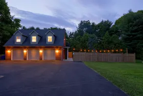 The Carriage House-Serene, Rural Setting w/Firepit - Image 2