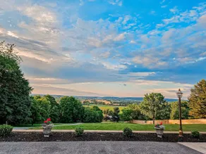 Hilltop Mansion: Farm Views+HotTub+Pool+GameRoom. - Image 3