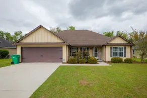 Cozy Valdosta Home | 4BR Near Moody AFB & VSU - Image 2