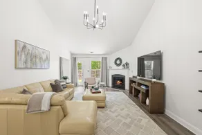 A Luxurious, Newly Renovated Ranch (2012 sqft) - Image 2