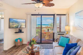 BH 115 · Central and Bright 2 BR, 2 BA, Pool & Oceanview - Image 3