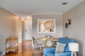 Beautiful Marsh Front Villa - Image 2
