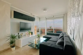 Great location Apart - 3BR - Sleeps 6 - Pool & Gym - Image 2