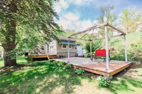 Peaceful, Pleasant and Gorgeous w/pontoon rental - Image 3