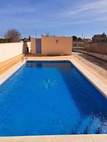 Nice house with pool and barbecue - Image 4