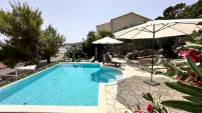 Unique Villa w/Pool, Teracess - Spectacular View - Image 3
