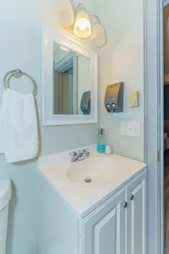 Modern & Homey 1BD/1BA Fl 1 Apt @ Downtown Albany - Image 5