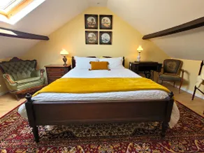 Cosy English cottage with beautiful garden - Image 2