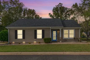 Quiet Stay Near Ballantyne-PetFriendly-FullyFenced - Image 2