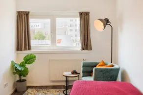 Cityside Comfort 2 Bedroom Apartment - Image 2