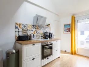 Bright duplex with balcony - Image 3
