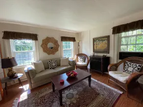 The Old Canal House at Halfmoon - Image 3