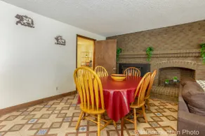 Huge Country Walk Out Basement Apartment - Image 4