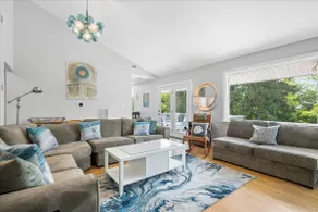 Exceptional Contemporary Retreat with 4 King Beds in Mystic CT - Image 2