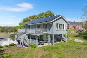 Exceptional Contemporary Retreat with 4 King Beds in Mystic CT - Image 5