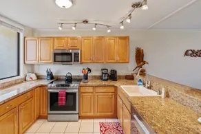Country Club Villas#115 - Image 2