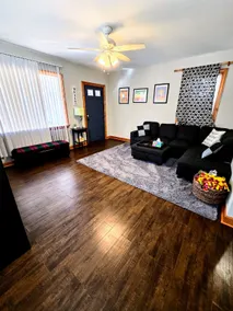 Spacious Oakley Home, Conveniently Located - Image 2