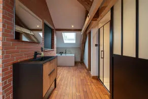 Chic escape, spa and sauna under the roofs - Image 2