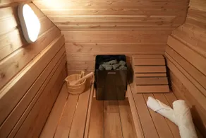 Chic escape, spa and sauna under the roofs - Image 5