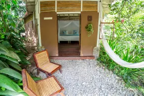 Eco paradise by the river, garden oasis (Colibrí) - Image 4