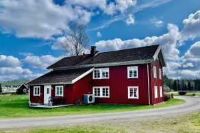 Spacious villa in the countryside near lake and forest - Image 3