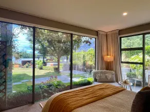 5-Star Boutique Retreat - Image 2