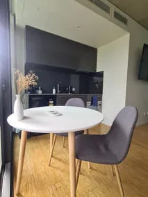 Stylish Apartment Close to City+ANU with Pool - Image 5