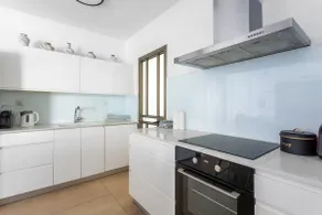 Ramat Aviv 3 bedrooms - Image 5