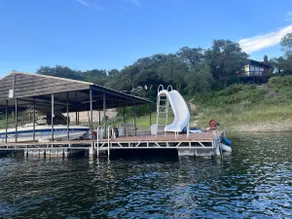 Waterfront on Lake Travis - 4 bed/4 bath - Image 3