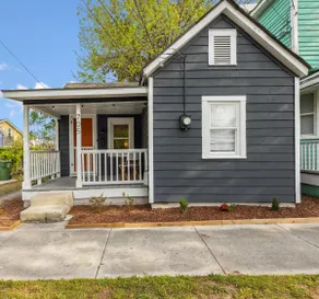 Downtown Wilmington Bungalow - Image 5