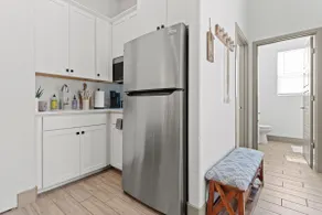 Cute & Chic Private Guest Suite w/King Bed! - Image 4