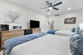Central Scottsdale Suite w/Balcony & Pool Pass! - Image 2