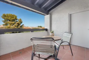 Central Scottsdale Suite w/Balcony & Pool Pass! - Image 4