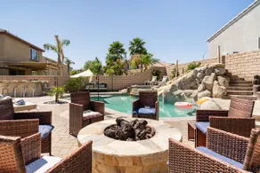 Mirage of the desert pool, spa N Bbq - Image 4