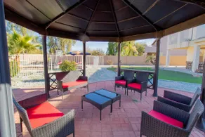 Heated Pool • Mini Golf • Trampoline • King - Image 3