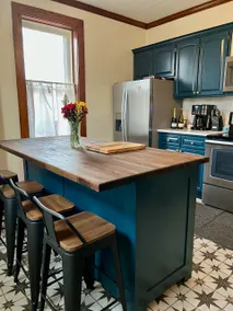 Gorgeous Historic Victorian - 4 bedrooms 2 bathrooms - 4 Blocks Walk to Town - Image 5