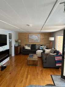 West Arm cottage with panoramic views, boathouse. - Image 4