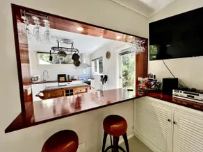 Private 1 Bedroom Guest-house - Free Parking. - Image 4