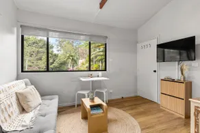 Emerald Beach Eucalyptus Cottage - Stay 3 & Save - Image 2