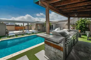 Esmeralda Oasis with private pool and 5 min to the beach! - Image 3