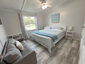 Serene Home with PRIVATE Pool - Near Beaches - Dog Friendly - Firepit&Large Yard - Image 3