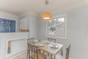 4BR I 5 mins to NDSU, King, Pack n play, Backyard - Image 4